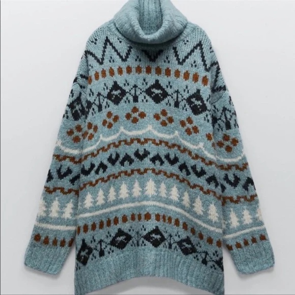 ZARA - OVERSIZED TURTLENECK SWEATER
